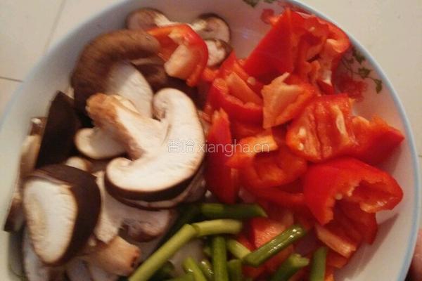 家庭版烧豆腐的做法图解1