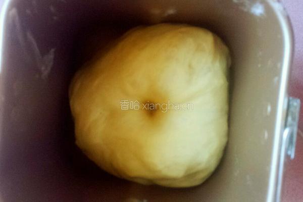 虾仁培根披萨的做法图解7