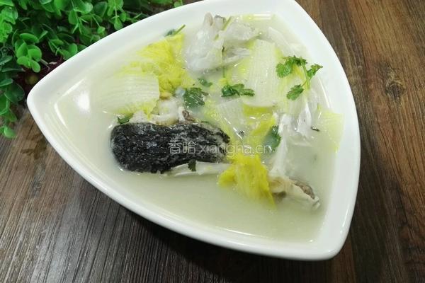 白菜鱼头汤的做法图解11