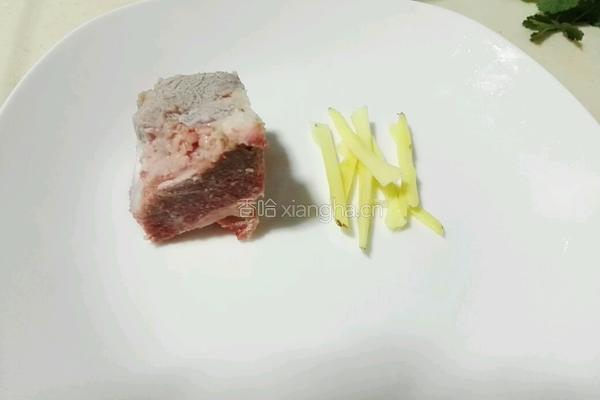 白菜鱼头汤的做法图解3