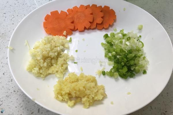粉丝蒸鲍鱼的做法图解2