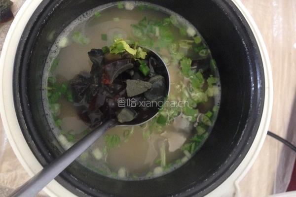 玉米皮蛋粥的做法图解4