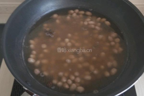 花生米拌芹菜的做法图解1