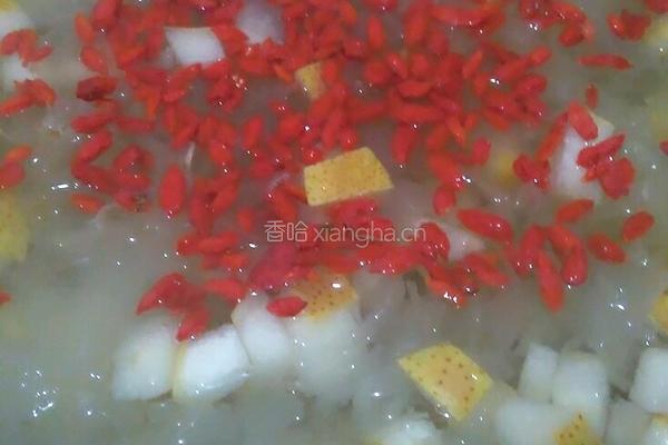 止咳滋补银耳汤的做法图解7