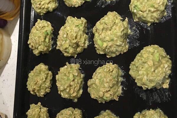 香蕉牛油果燕麦饼干的做法图解3