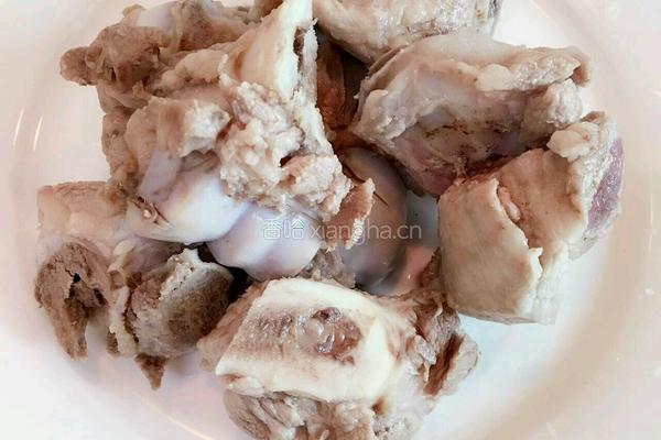 粉葛骨头汤的做法图解1