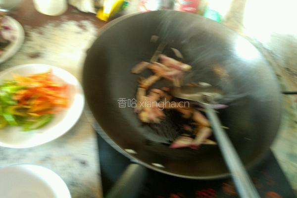 辣子炒鱿鱼的做法图解4