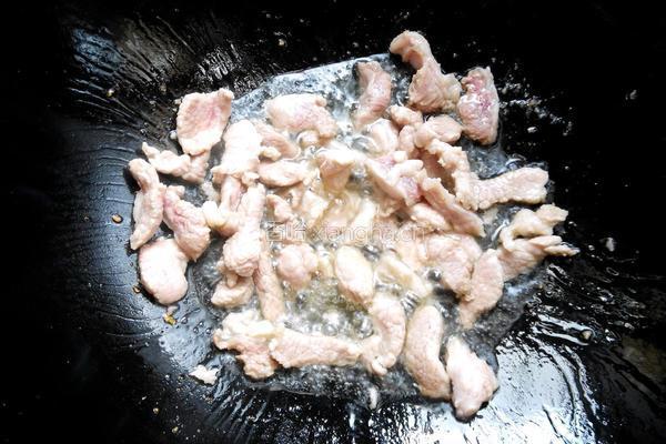 海带胡萝卜丝炒肉的做法图解4