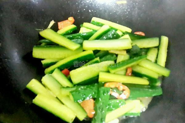 素炒黄瓜的做法图解5