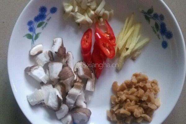 电饭锅蒸辣椒肠粉的做法图解4
