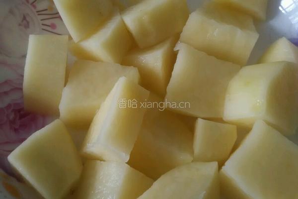 红烧肉炖土豆的做法图解4