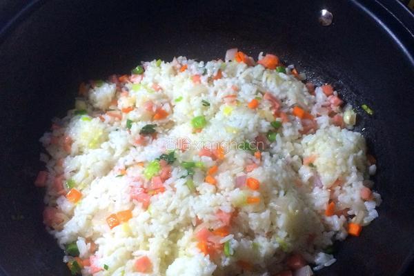 什锦炒饭的做法图解6