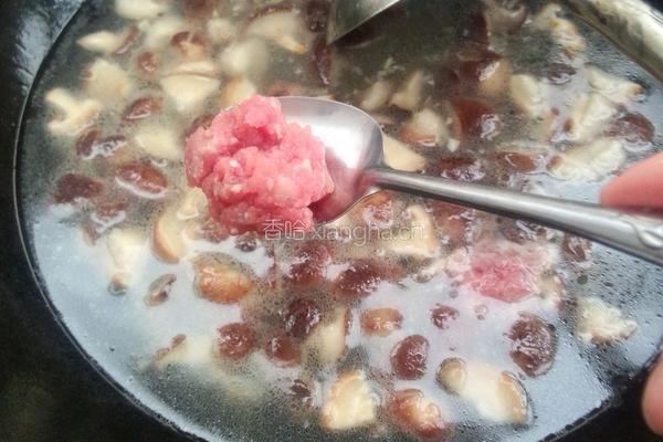 香菇肉圆子汤的做法图解6