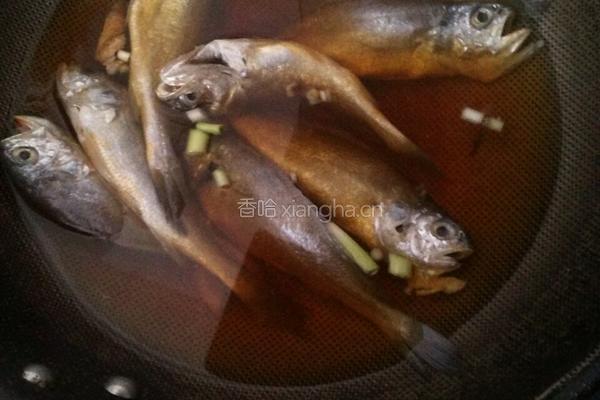清蒸小黄鱼的做法图解3
