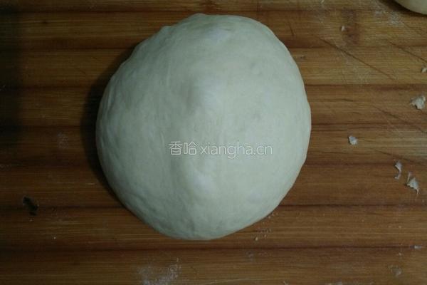 豆沙面包的做法图解1