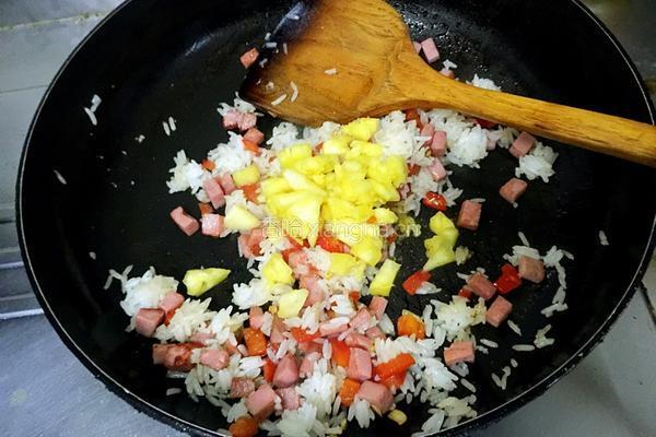 泰式菠萝饭的做法图解11