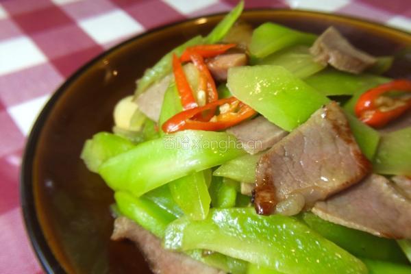 莴笋炒腊肉的做法图解7