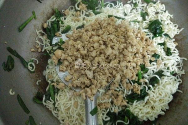 韭菜肉沫炒面的做法图解6