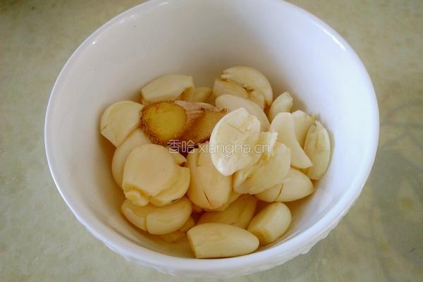 茶树菇炒杂太的做法图解6