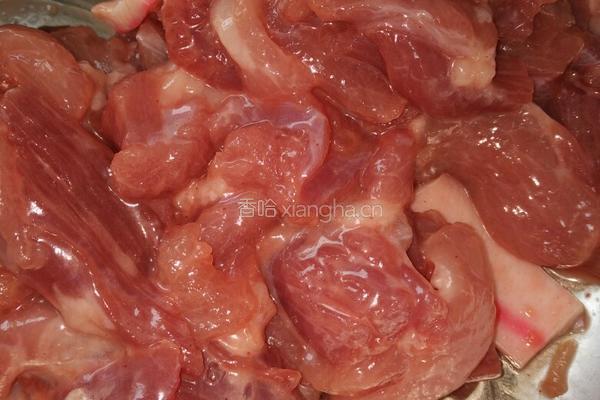 叉烧酱猪肉煮南瓜的做法图解1