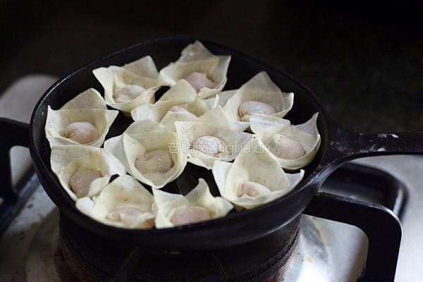 生煎花形小馄饨的做法图解4
