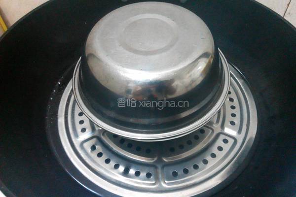 盐焗鹌鹑蛋的做法图解7
