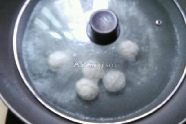 豆芽肉丸汤的做法图解4