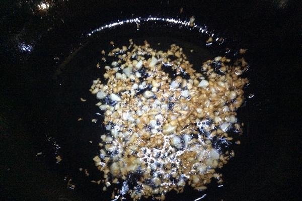 蒜蓉粉丝蒸大虾的做法图解5