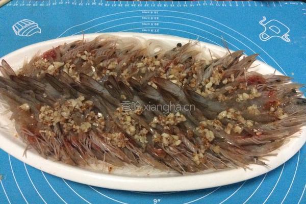 蒜蓉粉丝蒸大虾的做法图解10