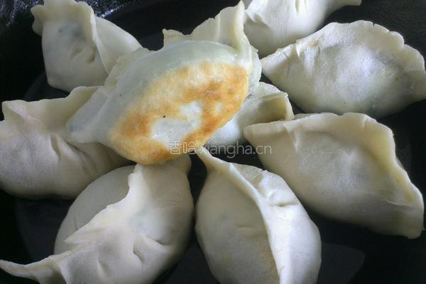 煎饺抱蛋的做法图解8