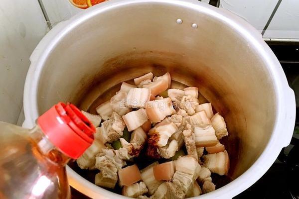 入口即化的五花肉的做法图解3