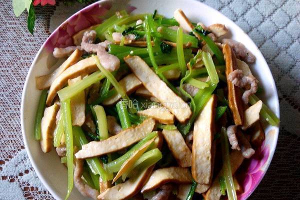 芹菜干丝的做法图解9