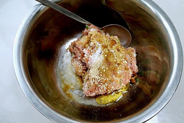 香菇糯米珍珠丸子的做法图解6