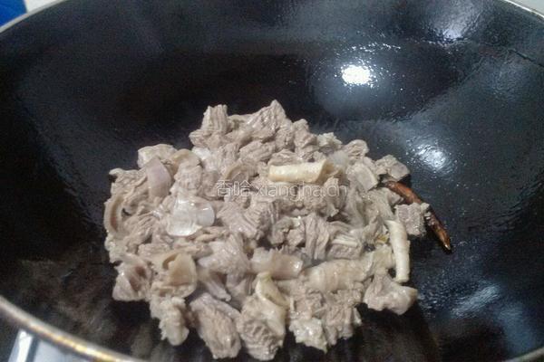 西红柿炖牛腩的做法图解4