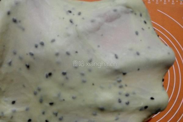 黑芝麻贝果的做法图解2