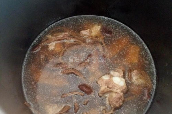 茶树菇排骨汤的做法图解8