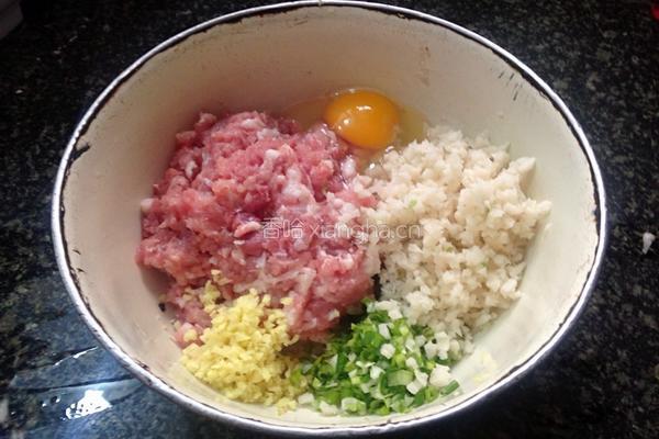 藕香狮子头的做法图解6