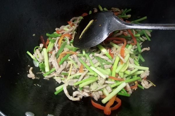 蒜苔肉丝的做法图解8