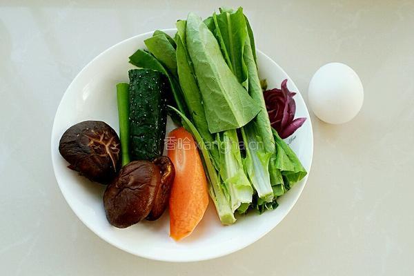 芙蓉鲜蔬汤的做法图解1