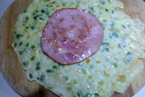 韭菜鸡蛋火腿卷饼的做法图解9