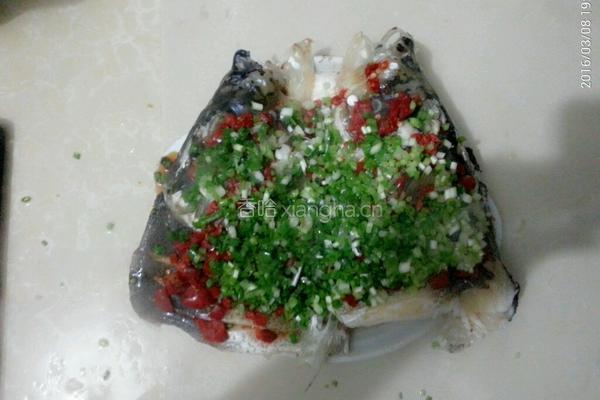 剁椒鱼头的做法图解9