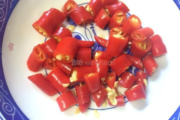 酸辣包菜的做法图解2