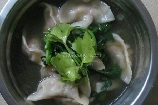 西洋菜饺子汤的做法图解6