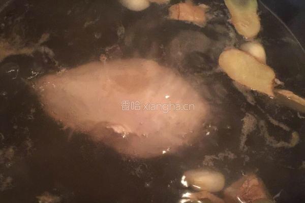 凉拌鸡丝苦荞面的做法图解1