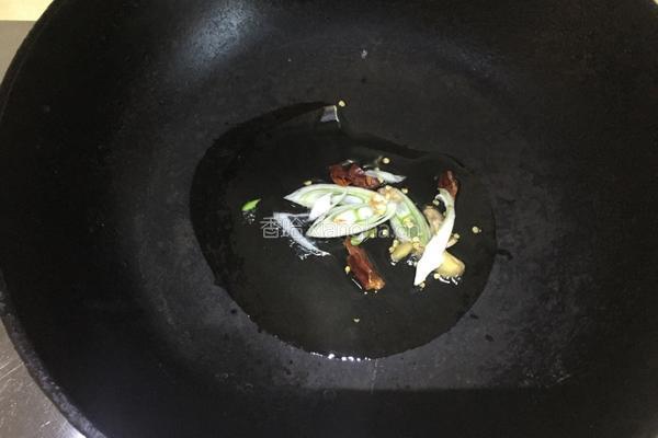 豆芽菜炒粉的做法图解4