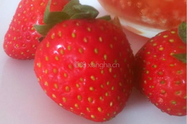 🍓奶油草莓特饮🍓的做法图解4