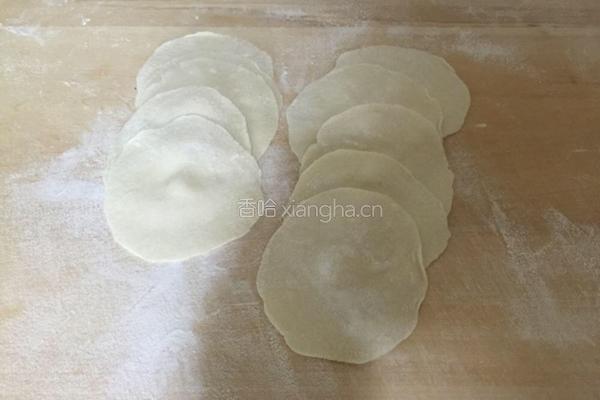 羊肉西葫芦蒸饺的做法图解7