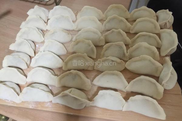羊肉西葫芦蒸饺的做法图解8