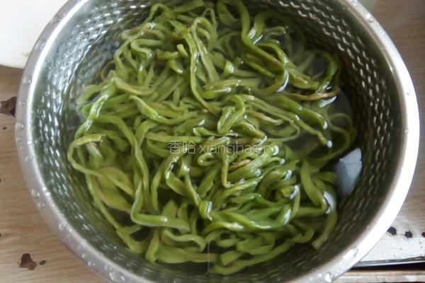 干锅肉苔菜的做法图解1