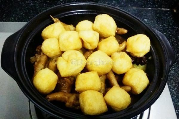 豆腐泡土豆鸡爪煲的做法图解12